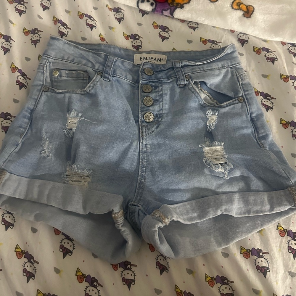 fashion Q shorts